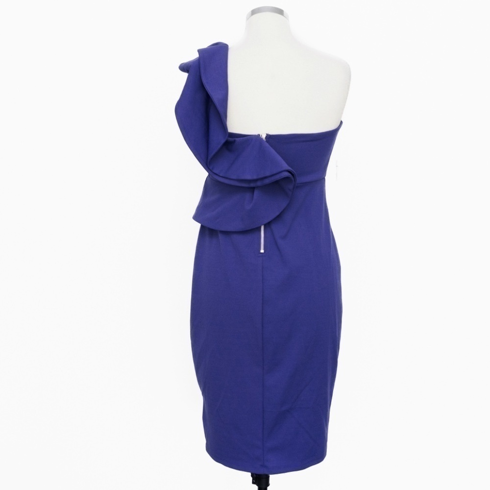 Bebe -  One-Shoulder‎ Ruffle Midi Dress - Picture 4 of 15